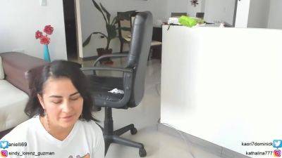 Ecuadorian Girl Einielli69x (28) Mom Lick Cunt Kissi - hclips.com