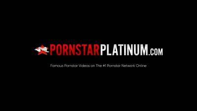 Ashley - PORNSTARPLATINUM Seductive MILF Ashley Graham Masturbates - drtuber.com