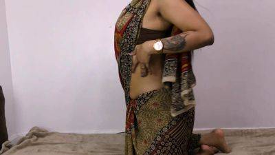 Big Ass Indian MILF Pornstar Talking Dirty Fingering - drtuber.com - India