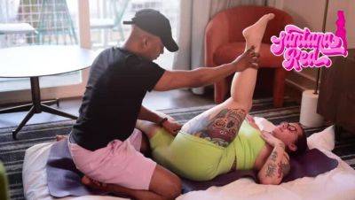 Thick Latina MILF Fucks Yoga Teacher in Doggystyle - xxxfiles.com - India